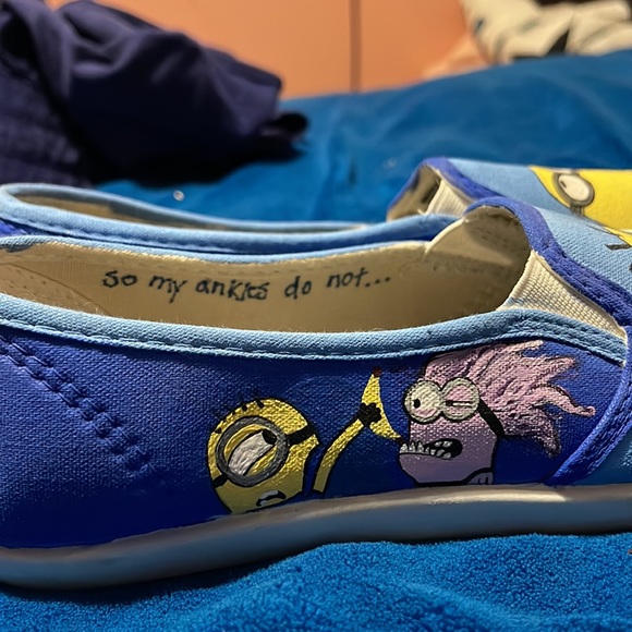 Minion vans - Picture 2 of 3